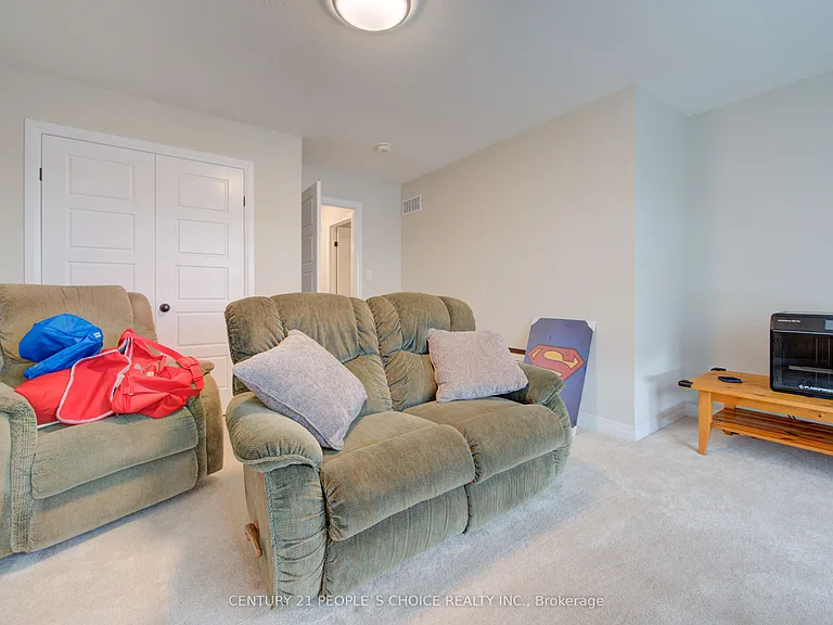 377 Bradshaw Dr — Photo 31