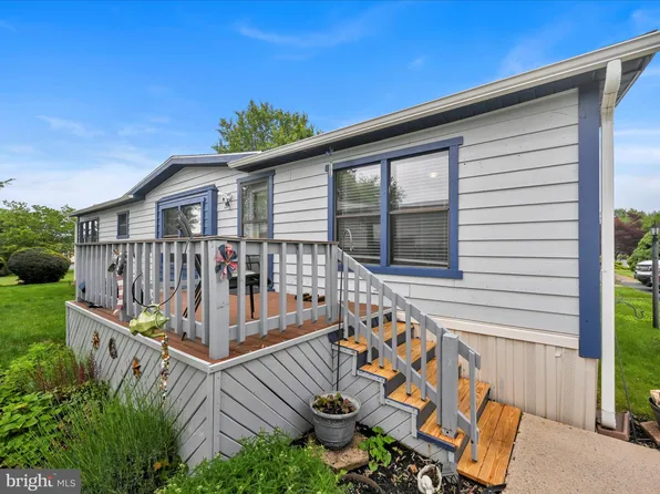 211 Greyfield Dr, Lancaster, PA 17603