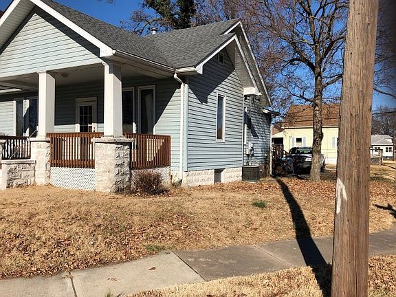 3rd image of 645 Madison Ave
