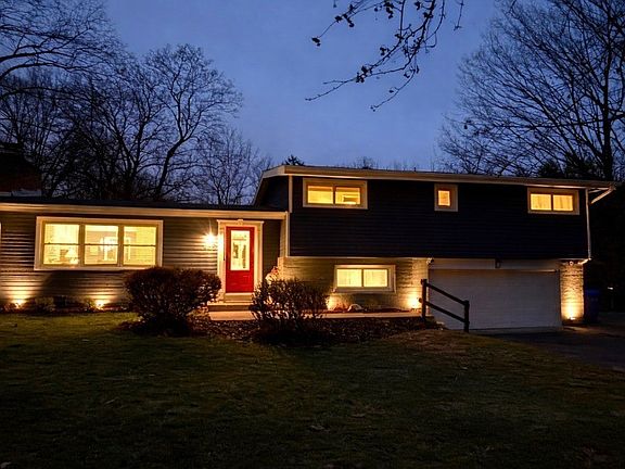 2nd image of 465 Holt Rd