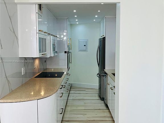 4th image of 1881 Washington Ave APT 6D