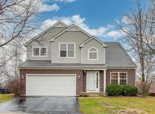 719 Sun Lake Rd, Lake Villa, IL 60046