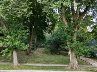 5533 Brookbank Rd, Downers Grove, IL 60516