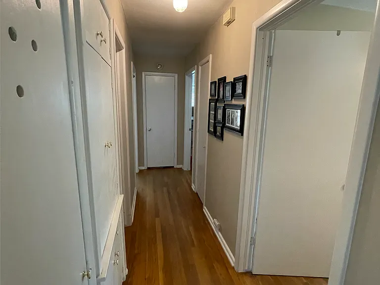 1419 Linden Dr — Photo 3