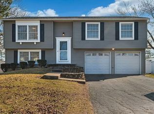 461 Mallard Rd, Perrysburg, OH 43551