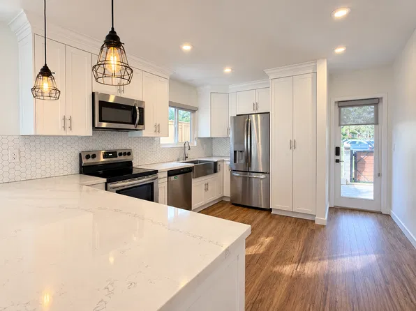 The Dane | Modern Renovated 2 & 3 Bedroom Apartments in Coronado, 435 D Ave APT A, Coronado, CA 92118