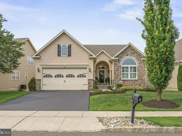 12 Alcott Way, Marlton, NJ 08053