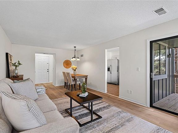 4th image of 12854 W 110th Ter