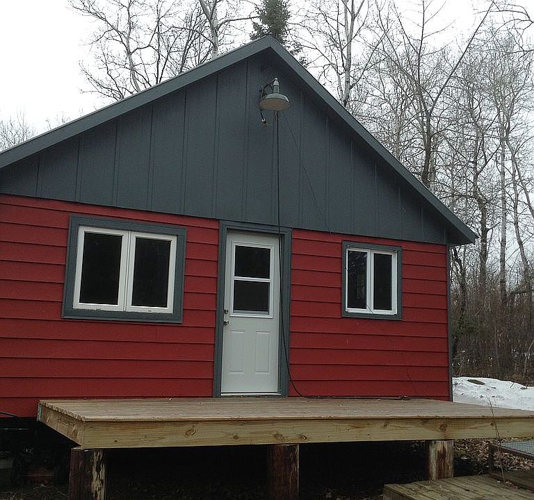 Cabin on lot 12