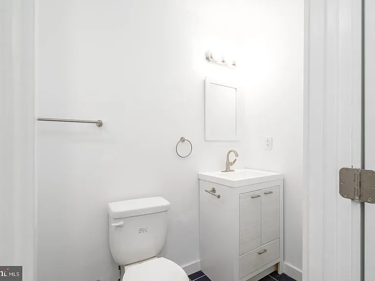 3424 Wallace St #1 — Photo 8