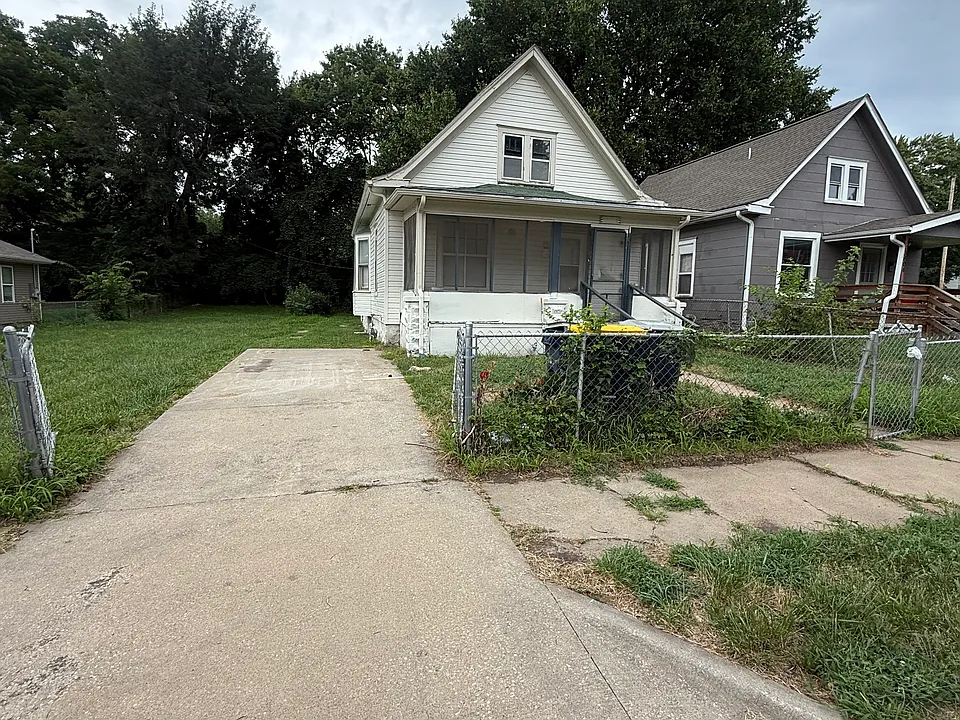 3606 Highland Ave