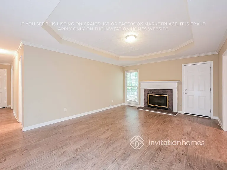 2355 Huntington Dr — Photo 4