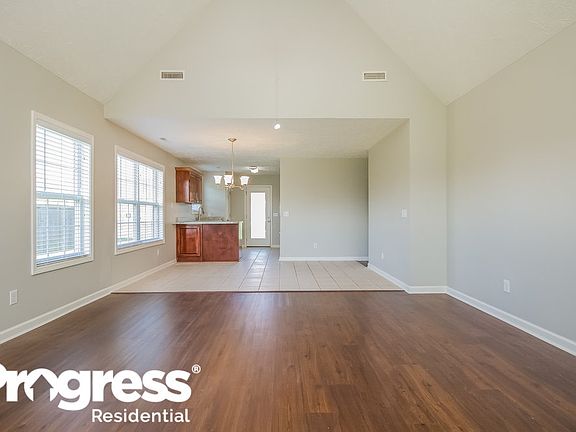 3rd image of 3037 Mesquite Dr