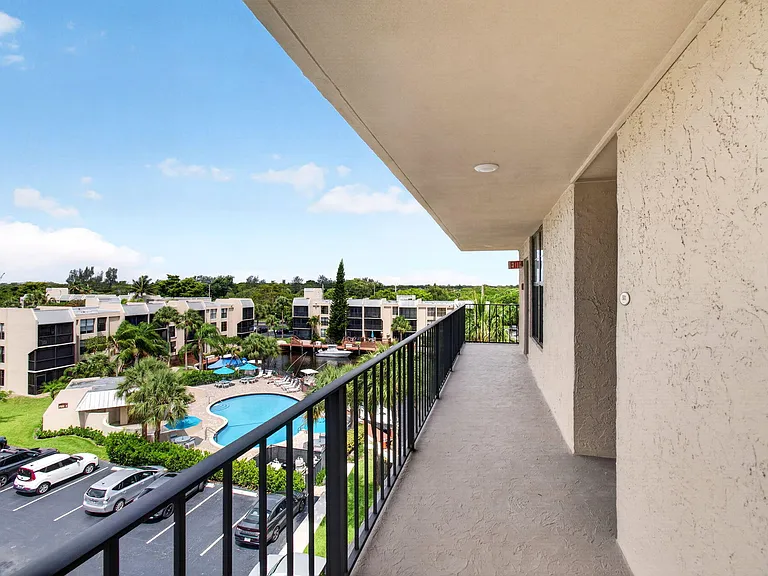 12 Royal Palm Way #501 — Photo 4