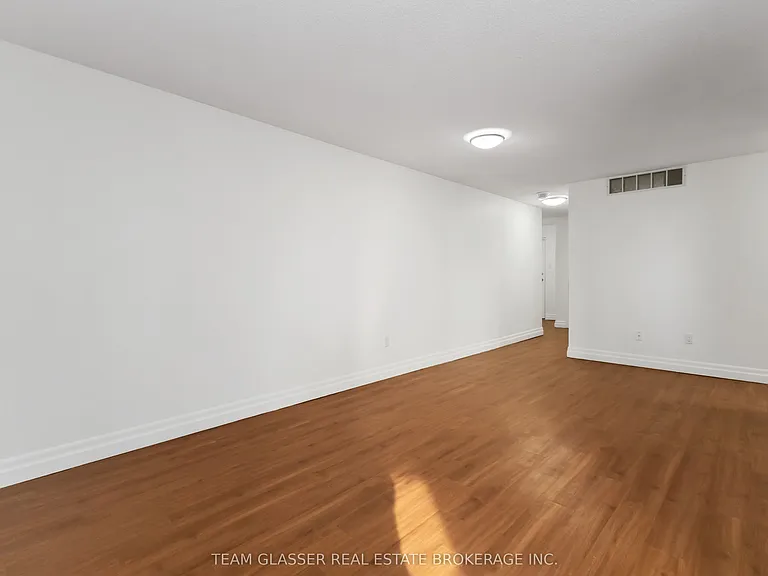 675 Richmond St #609 — Photo 7
