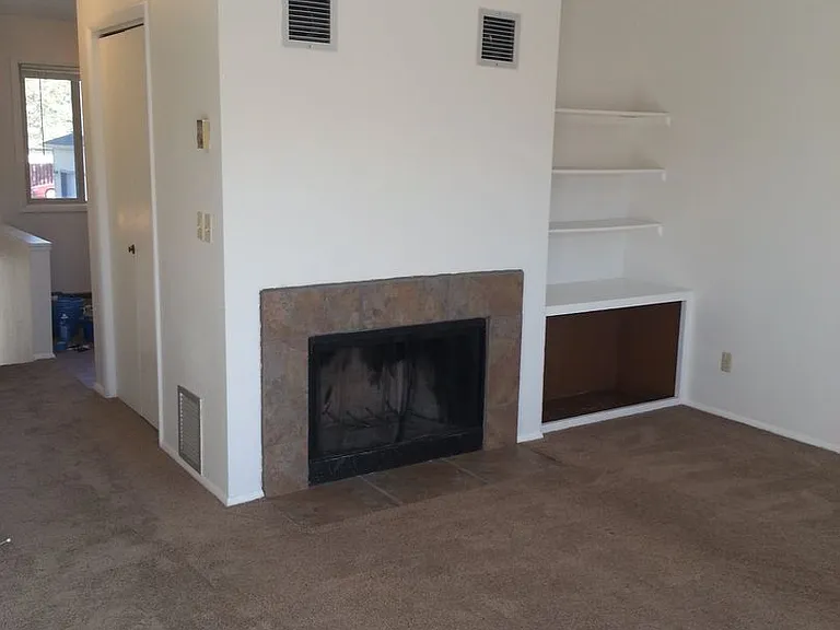 203 S 15th Ave #A-D — Photo 2