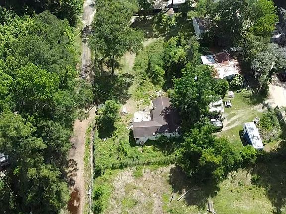 5th image of 9621 Dogwood Ln