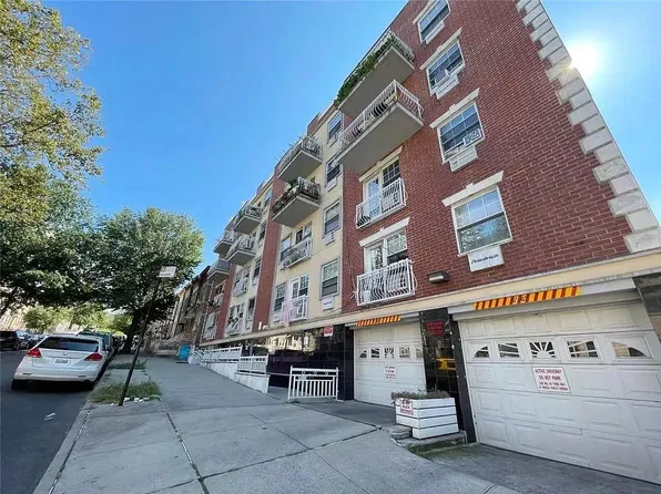 420 42nd St APT 2F, Brooklyn, NY 11232