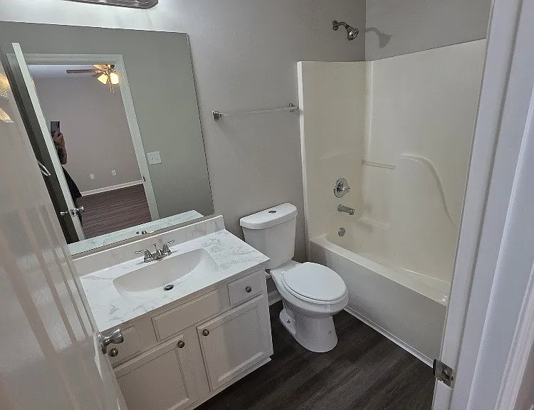 1825 Hermosa St — Photo 15