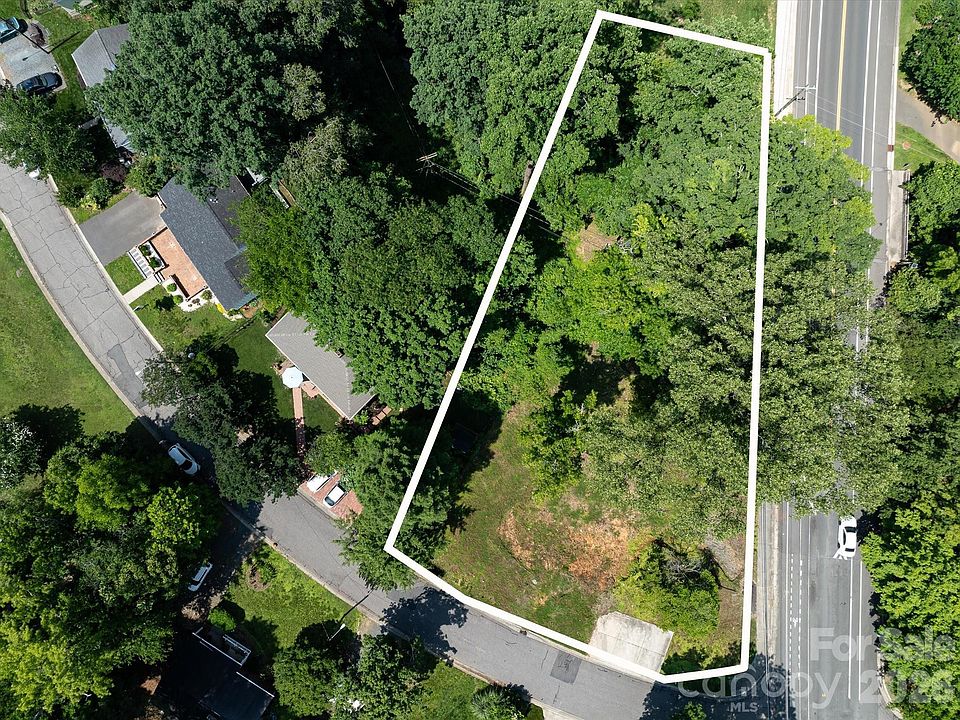 1st image of 4800 Valley Stream Rd