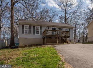 6030 Fir Rd, Saint Leonard, MD 20685