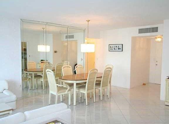 5th image of 5001 Collins Ave APT 15D