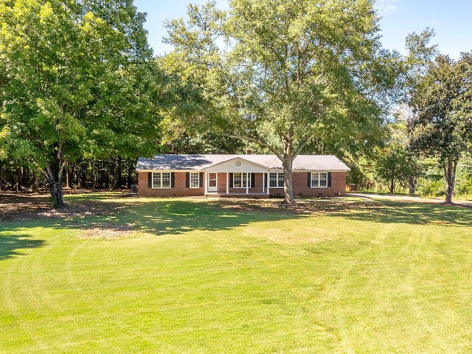 1st image of 450 Heritage Hills Dr