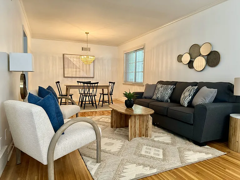 5350 Denwood Ave — Photo 11