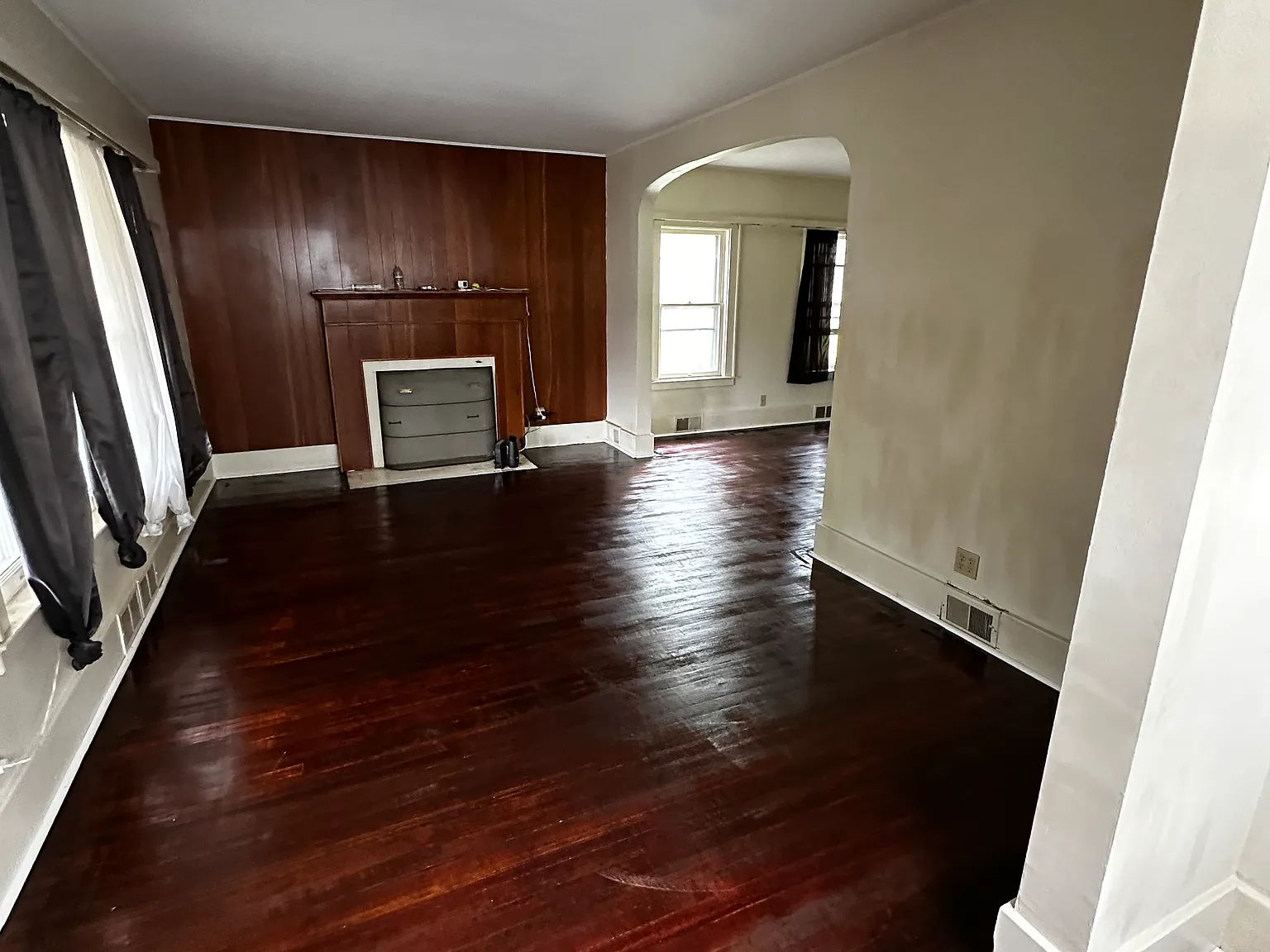 4 bed, 1600 sqft, $2,600 — Photo 2