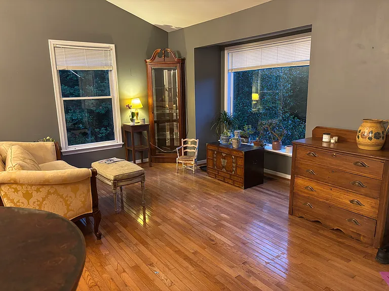114 Boscobel Rd — Photo 3