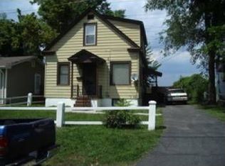 6749 Robbins Ave, Saint Louis, MO 63133