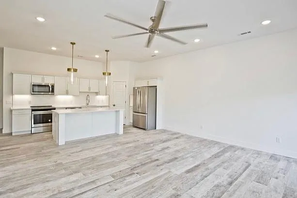 2727 Livingston Sq #1.1 — Photo 11