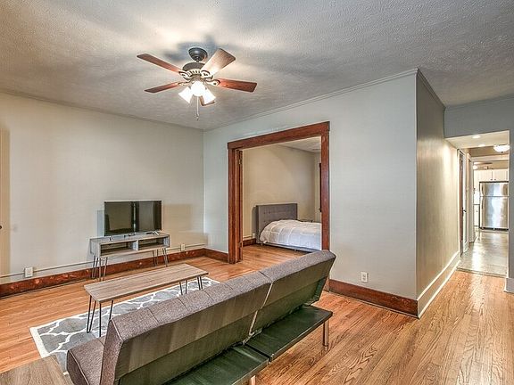 4th image of 820 S 25th Ave APT 2