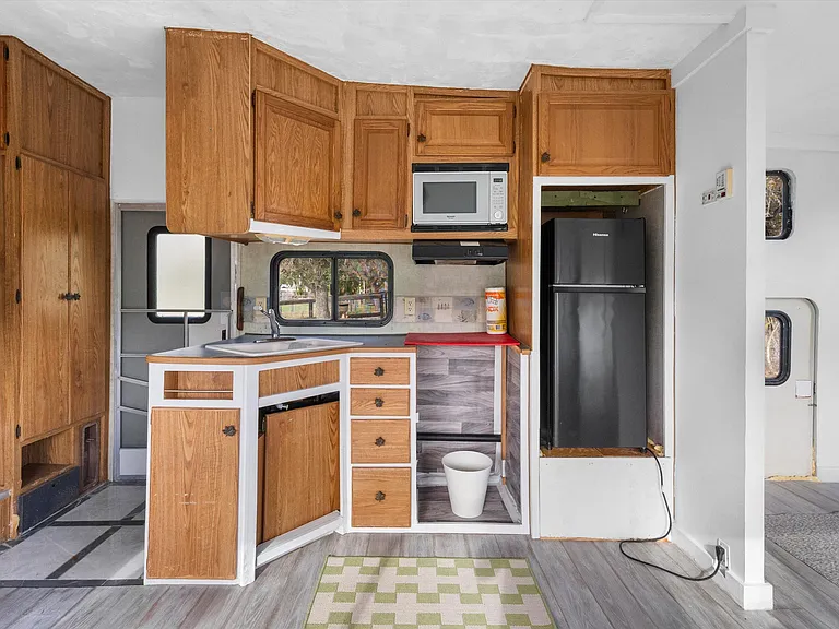 12440 Tangerine Blvd — Photo 29