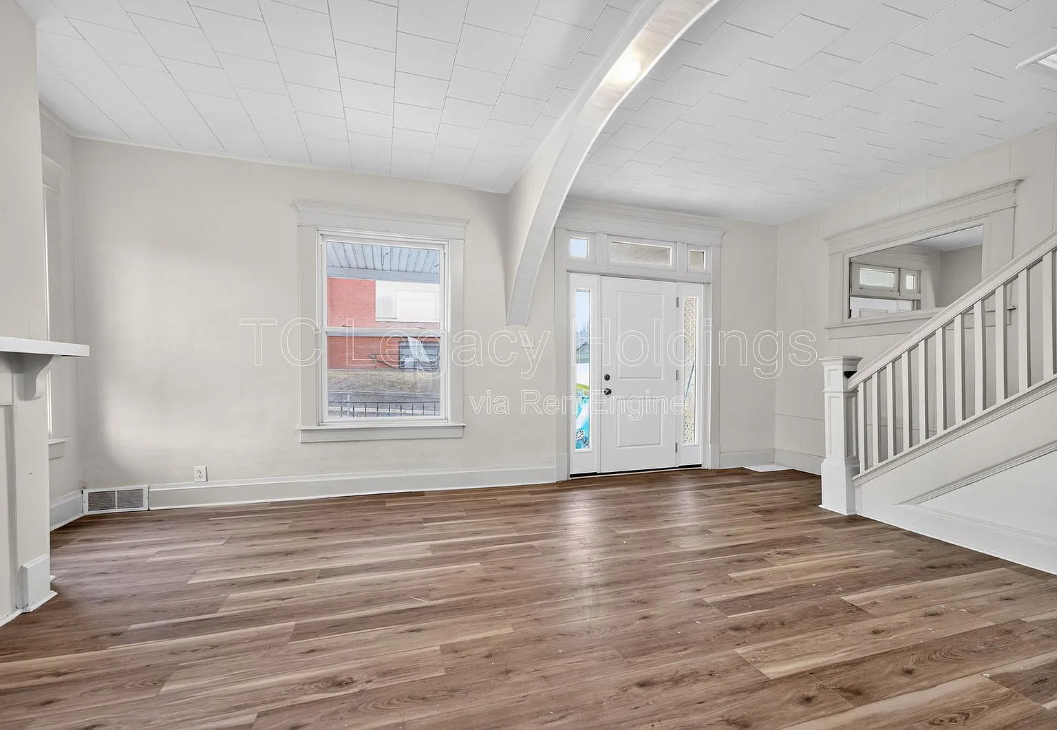 3 bed, 2.0 bath, 1520 sqft, $1,350 — Photo 3