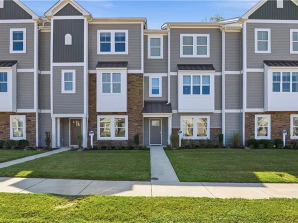 4307 Abercorn Dr #102, Suffolk, VA 23435
