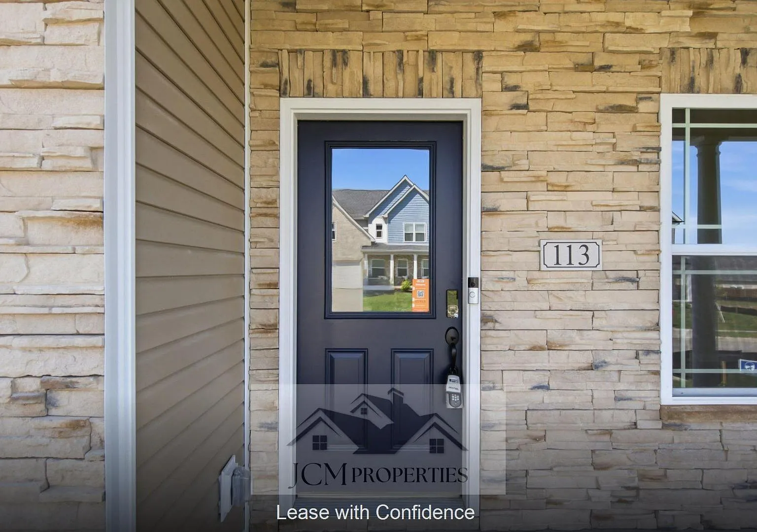 113 Clearwater Dr — Photo 3