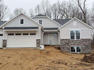 4668 Harbor View Dr, Grand Rapids, MI 49512