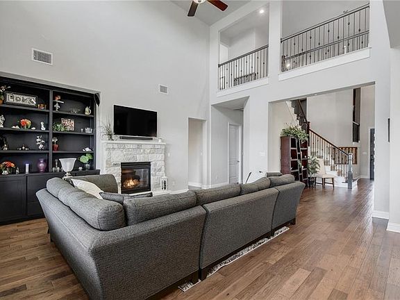 5th image of 115 Grant Cannon Ln