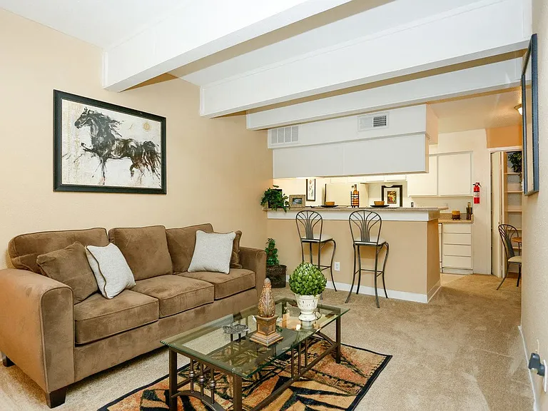 The Crest Apartments — Photo 2