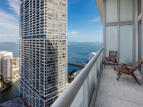 3rd image of 485 Brickell Ave APT 4002