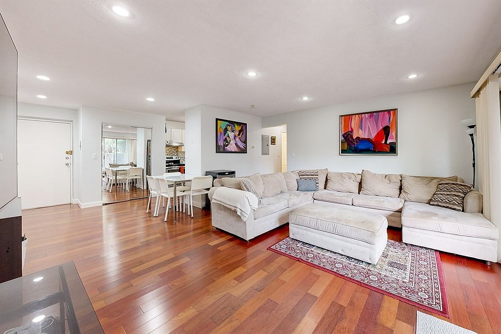 383 Langley Rd APT 3, Newton, MA 02459 Zillow