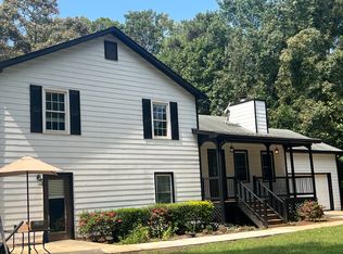 858 Georgetown Dr, Winder, GA 30680