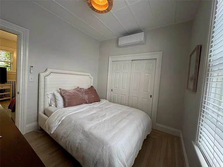 8 Barney St #1 — Photo 12