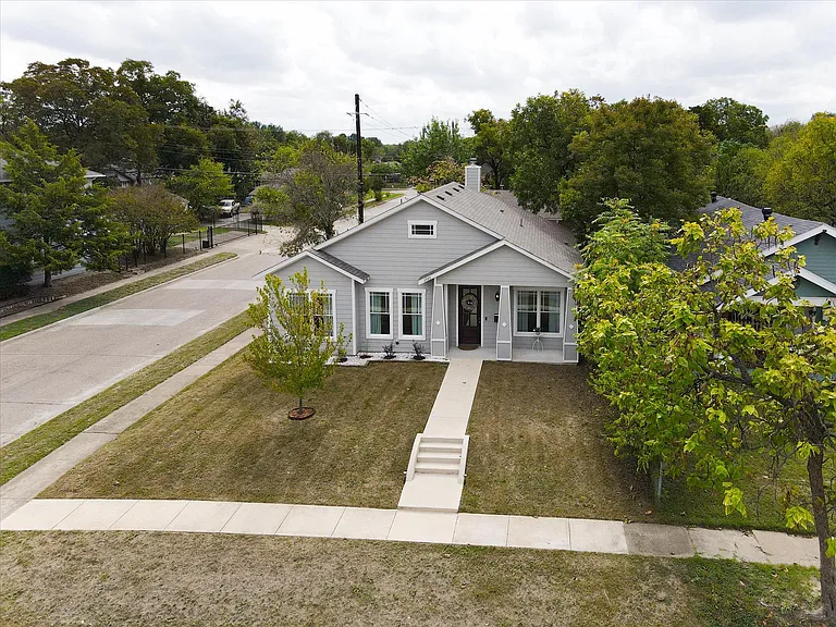 2700 Gladstone Dr — Photo 41