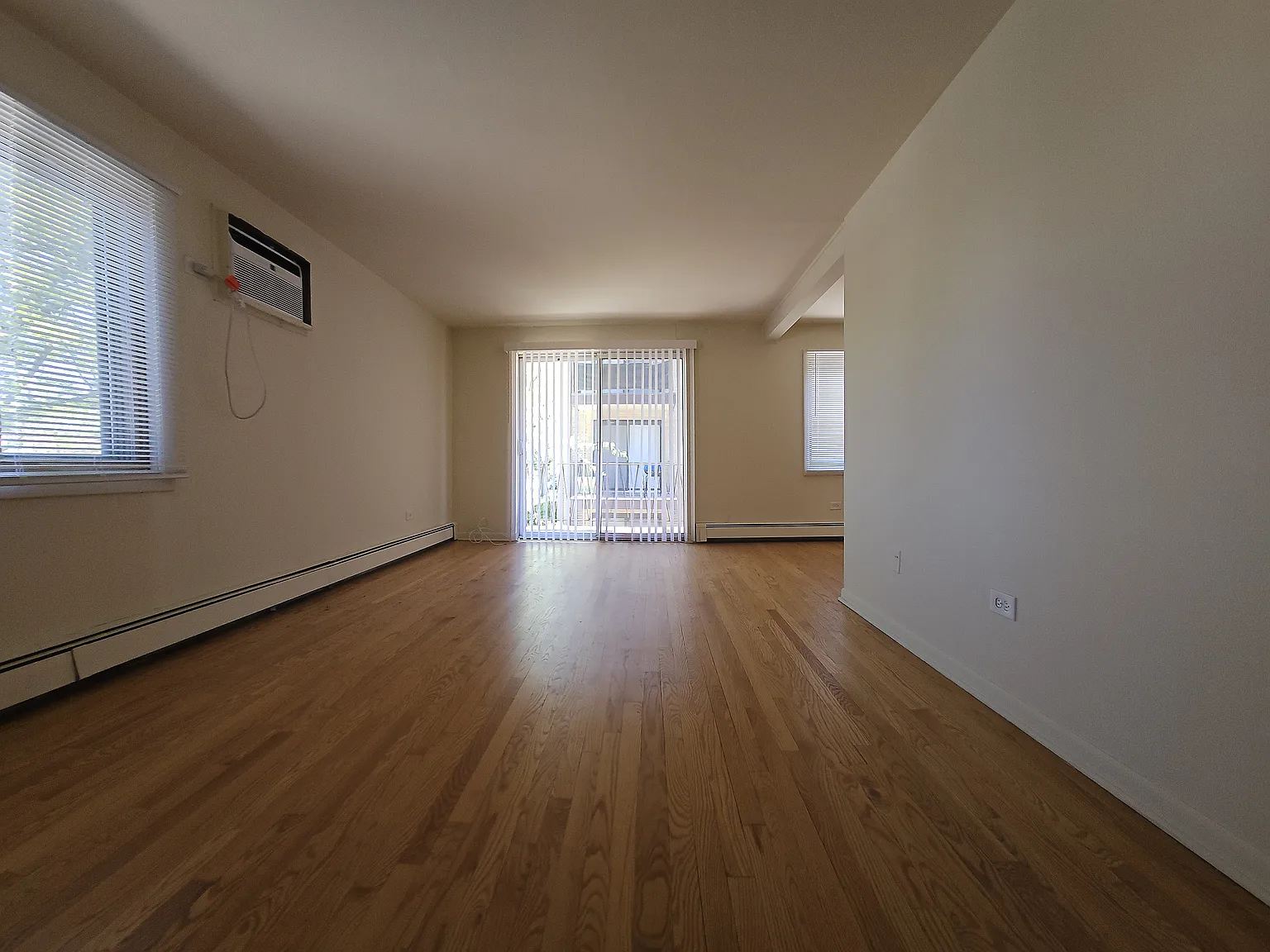 6129 W 64th Pl — Photo 4