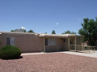 2613 Charleston St NE, Albuquerque, NM 87110