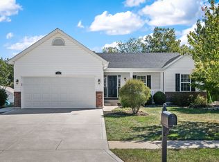 175 Shadow Pointe Dr, Wentzville, MO 63385