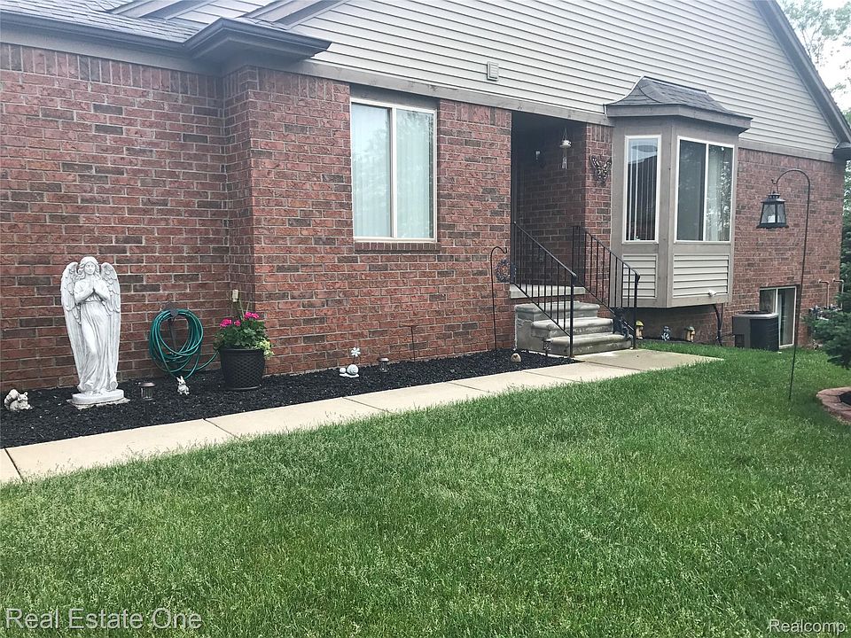 1st image of 51127 Paxton Dr