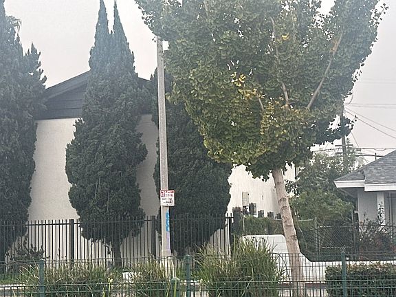 2nd image of 1406 Exposition Blvd